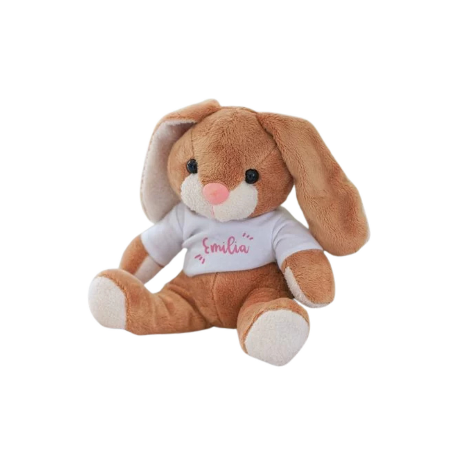 Peluche douce en forme de lapin avec un t-shirt personnalisé au prénom de l’enfant, idéale pour un cadeau unique et réconfortant.