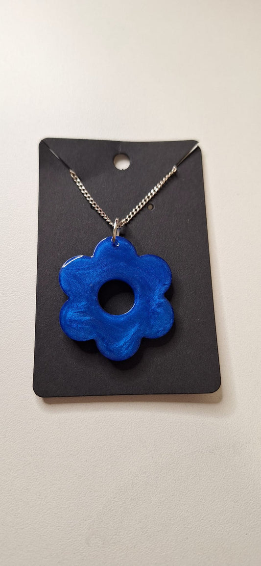 Pendentif Fleur en Résine – pré commande